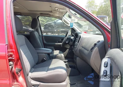 2003 Ford Escape Xlt из США, поврежденный, VIN 1FMYU93163KD79249